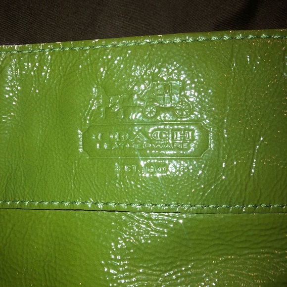 Coach purse - Picture 5 of 8